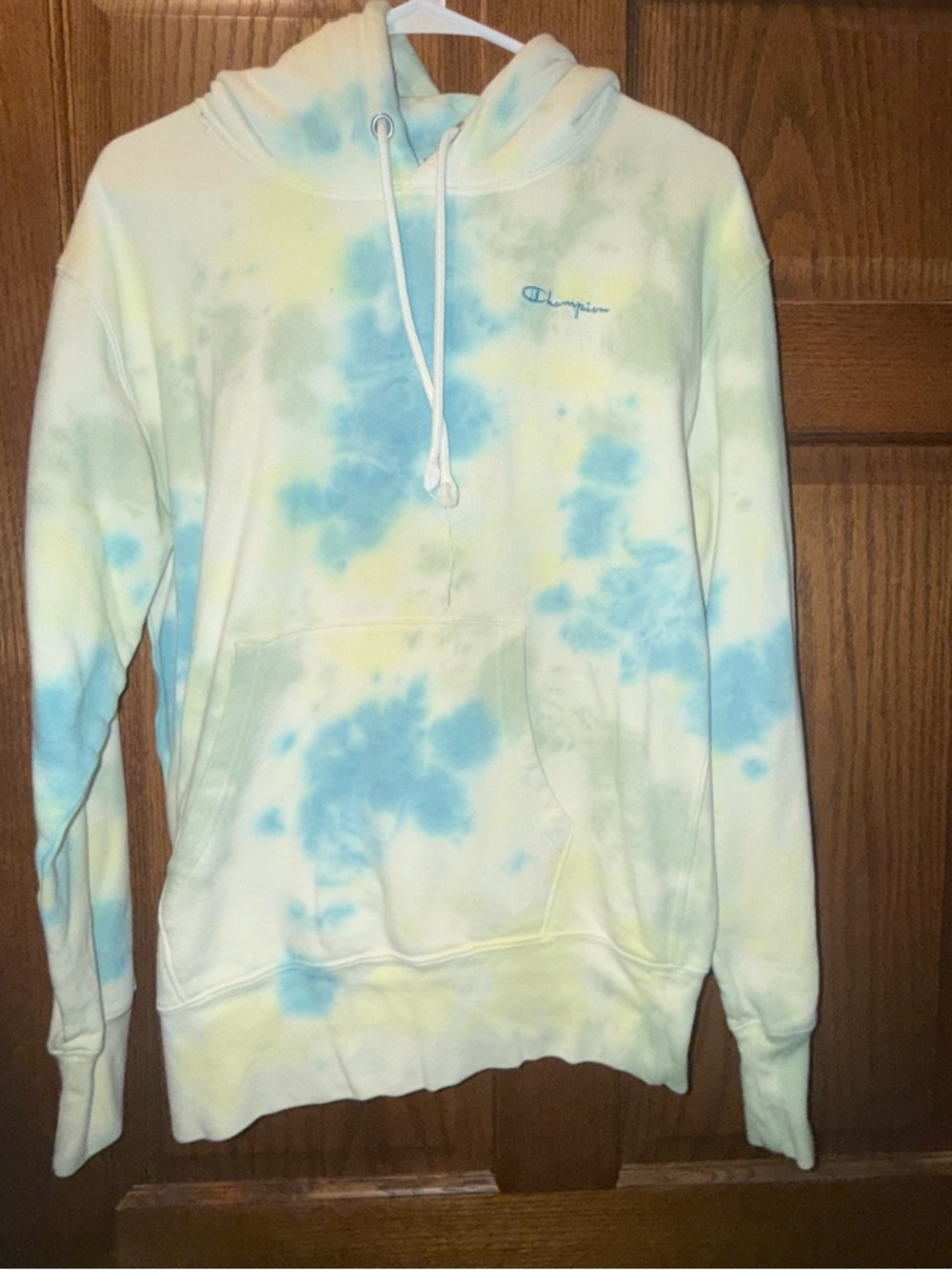 💜Champion Tie-Dye Hoodie in Light Blue, Pale Yellow & Cream